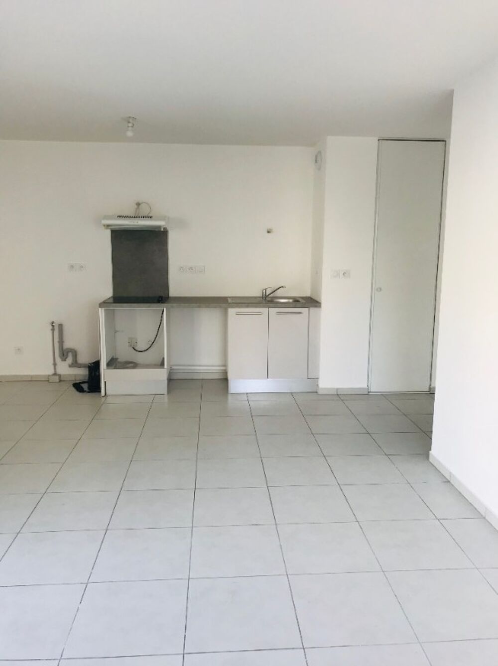 T2 avec balcon et parking à AVIGNON