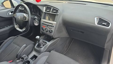 C4 1.2 PureTech 110 Feel 2016 occasion 83500 La Seyne Sur Mer