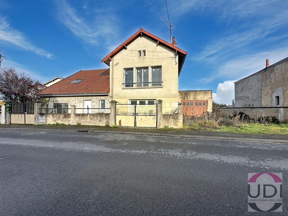 DESERTINES - Maison à rénover de 220 m² - Jardin - Garage