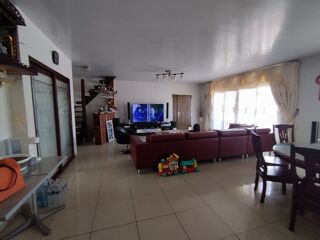  Immeuble � vendre 656 m�