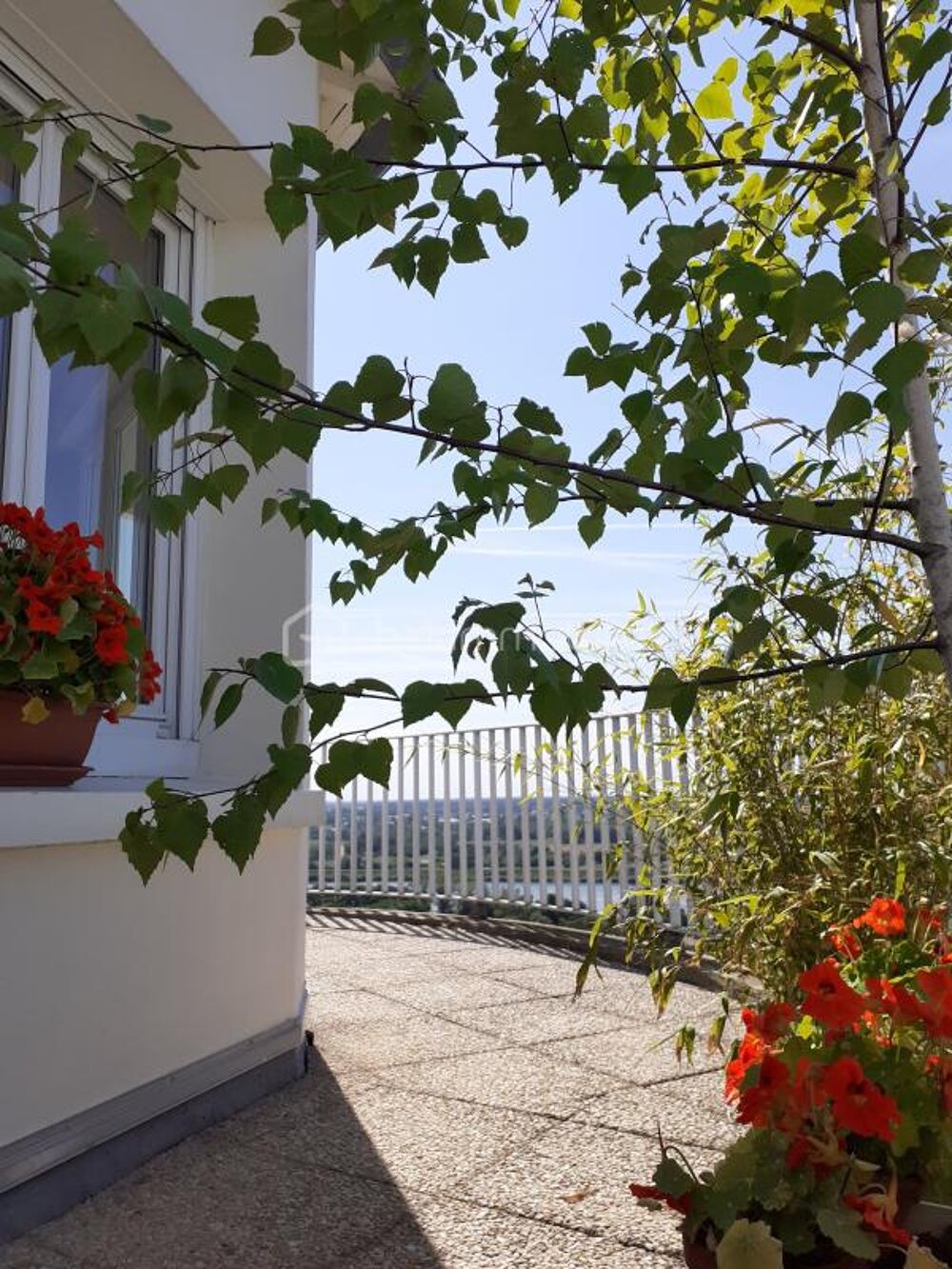 Appartement offrant une vue imprenable sur la Loire et la ville de Blois