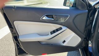 Classe GLA 200 d 136 7G-DCT Sensation - Automatique 2017 occasion 03270 Saint Yorre