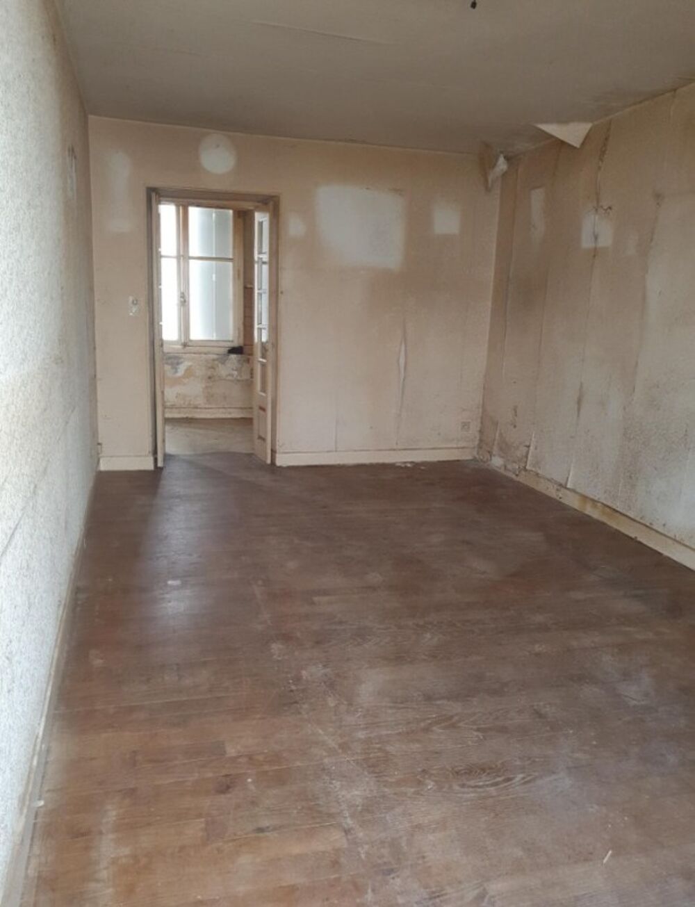 Maison à vendre 4 pièces Bourg de CHENIERS (23)