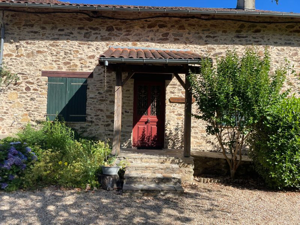 Vente Maison Coup de coeur assuré pour cette magnifique propriété  au calme absolu  proche de Chalus Bussiere galant