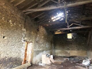 Remise / Grange � vendre 2 pi�ces 200 m�