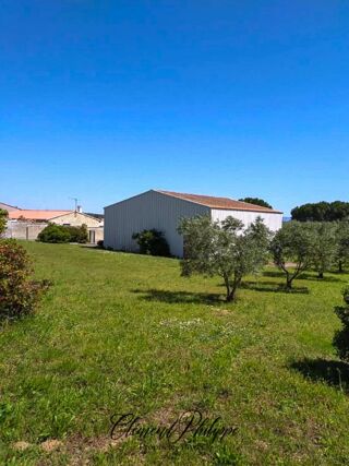  Remise / Grange � vendre 2 pi�ces 1650 m�