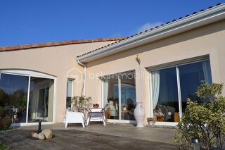  Maison  vendre 5 pices 177 m