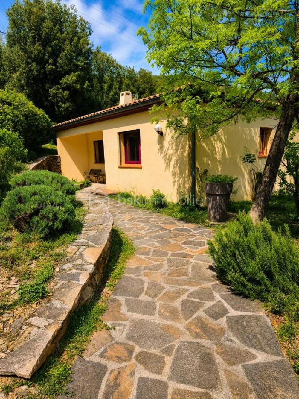 ? UN DOMAINE DE GÎTES DEXCEPTION ENTRE CIEL ET NATURE ?