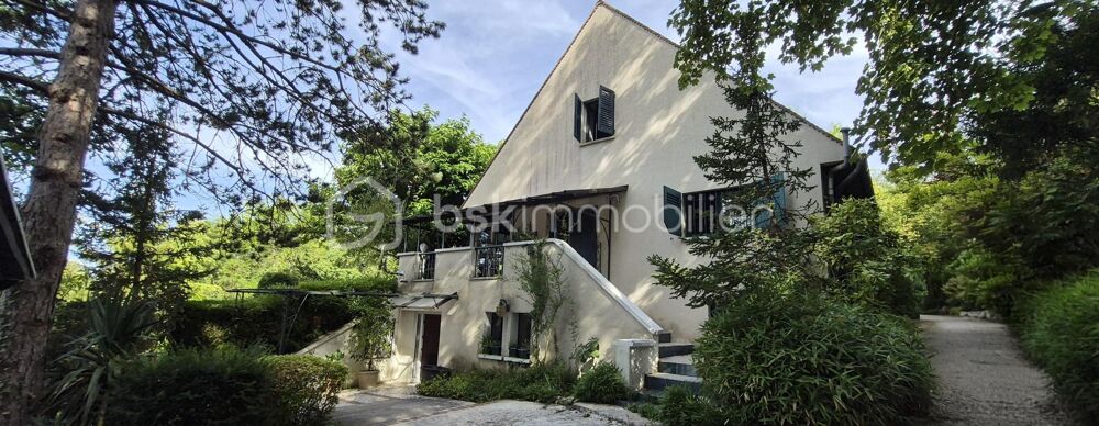 Maison spacieux avec sous sol total