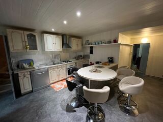  Maison  vendre 8 pices 154 m