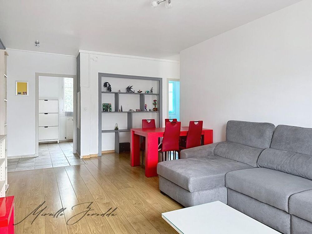 Vente Appartement NIMES Appartement   3 pièces 64 m²  avec garage, loggia et cave Nimes