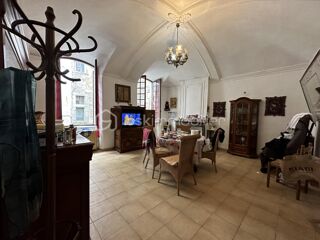  Maison � vendre 8 pi�ces 340 m�