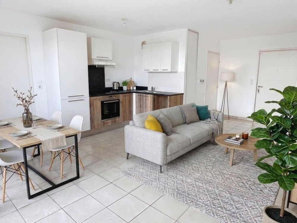 Vente Appartement DÉCINES-CENTRE - T2 lumineux de 46 m² - Balcon et Garage - Copropriété 2015 Decines charpieu