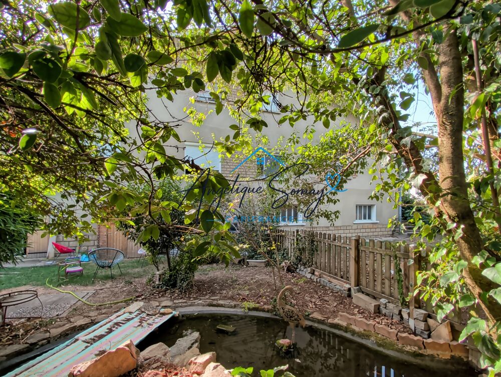 Vente Maison Maison jumelée avec jardin arboré, mezzanine et grand garage.VAULX EN VELIN Vaulx en velin