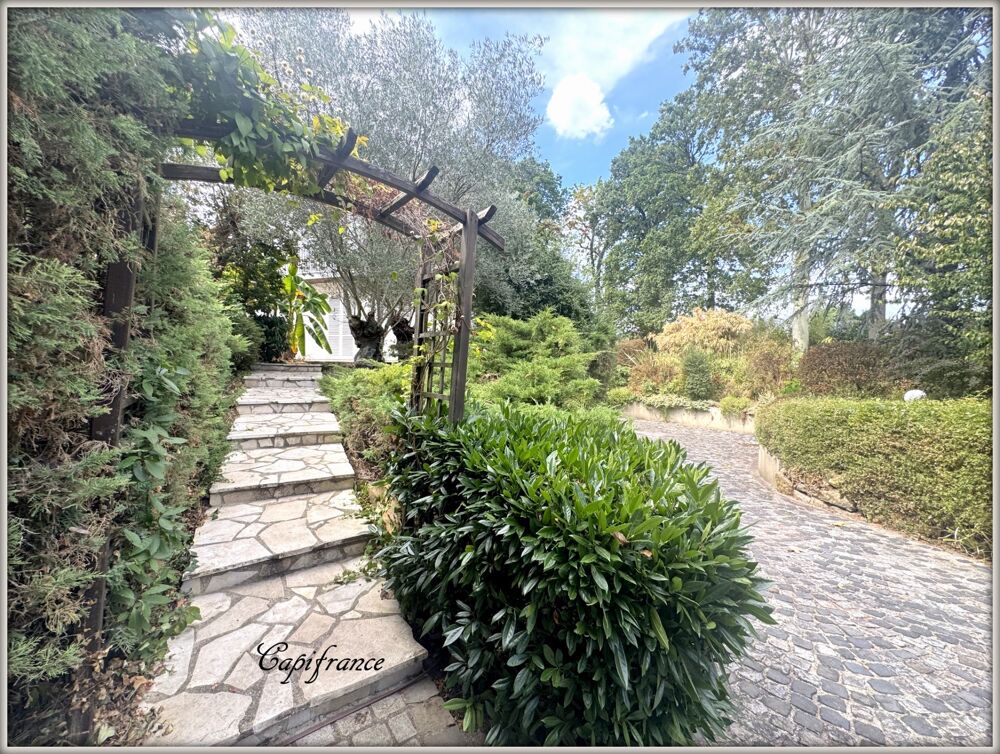 Vente Maison Propriété sur Parc avec dépendance Aulnay sous bois