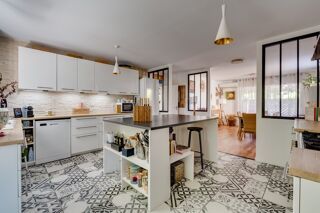  Maison  vendre 8 pices 187 m