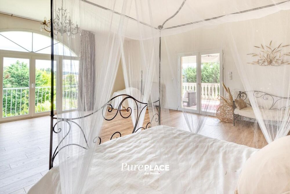 � vendre  Propri�t�/ch�teau Saint-Jory (31790)