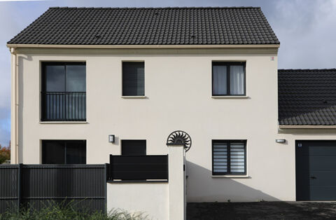   MAISON INDIVIDUELLE 109,87 m² à VILLERS COTTERETS Maison - 5 pièce(s) - 110 m²