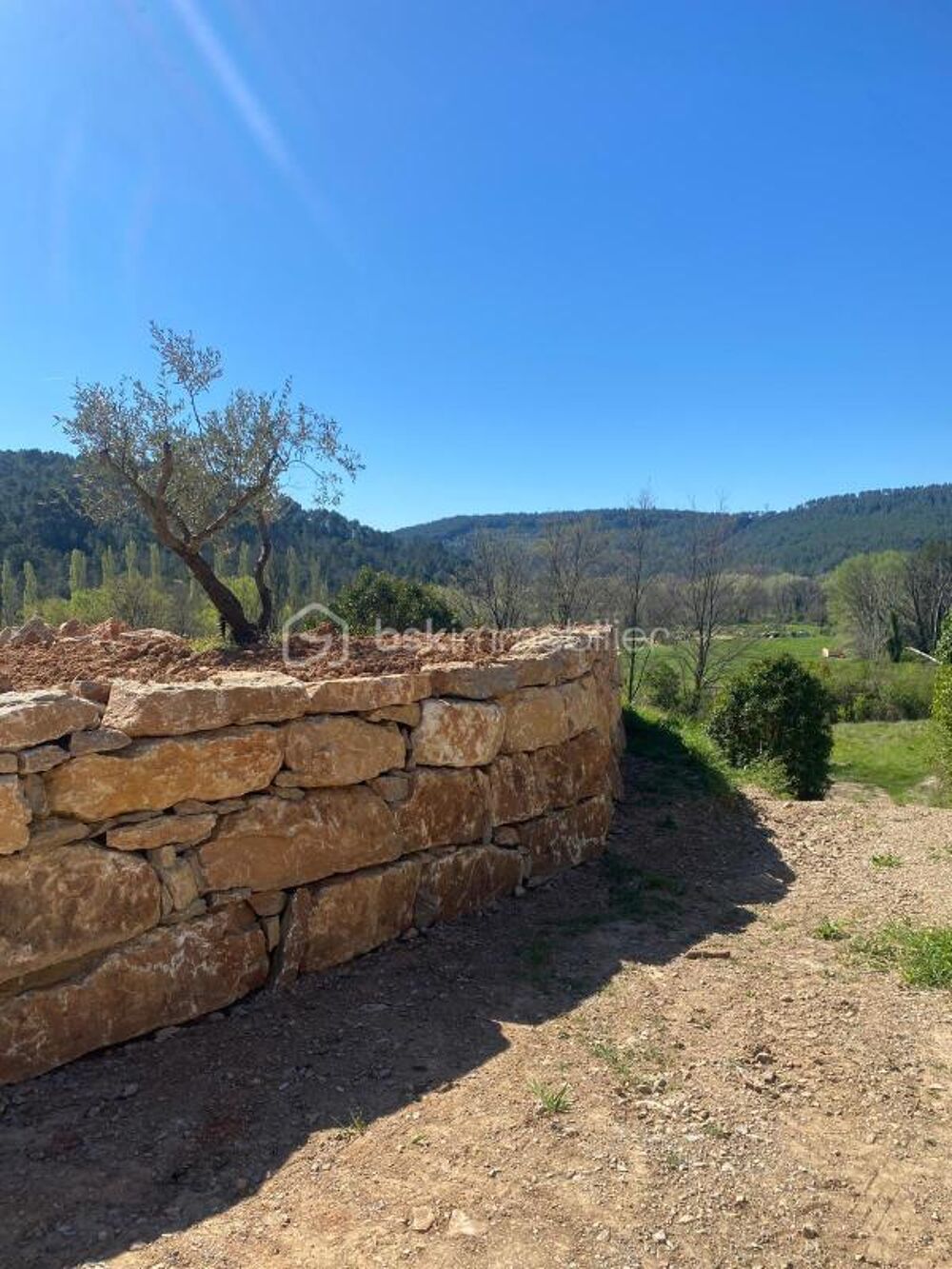 Vente Terrain Terrain constructible de 1200 m² sur 3267 m² Salernes