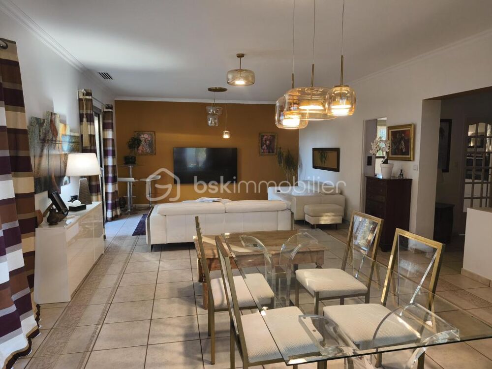 à vendre  Propriété/château Maraussan (34370)