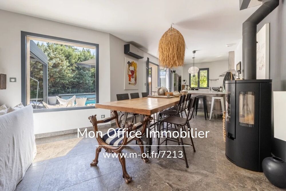 Vente Maison Référence : 7213-YAN. - Maison contemporaine de plein pied -4 pièces- jardin-piscine Aix en provence