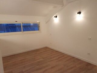  Appartement à louer 2 pièces 50 m²
