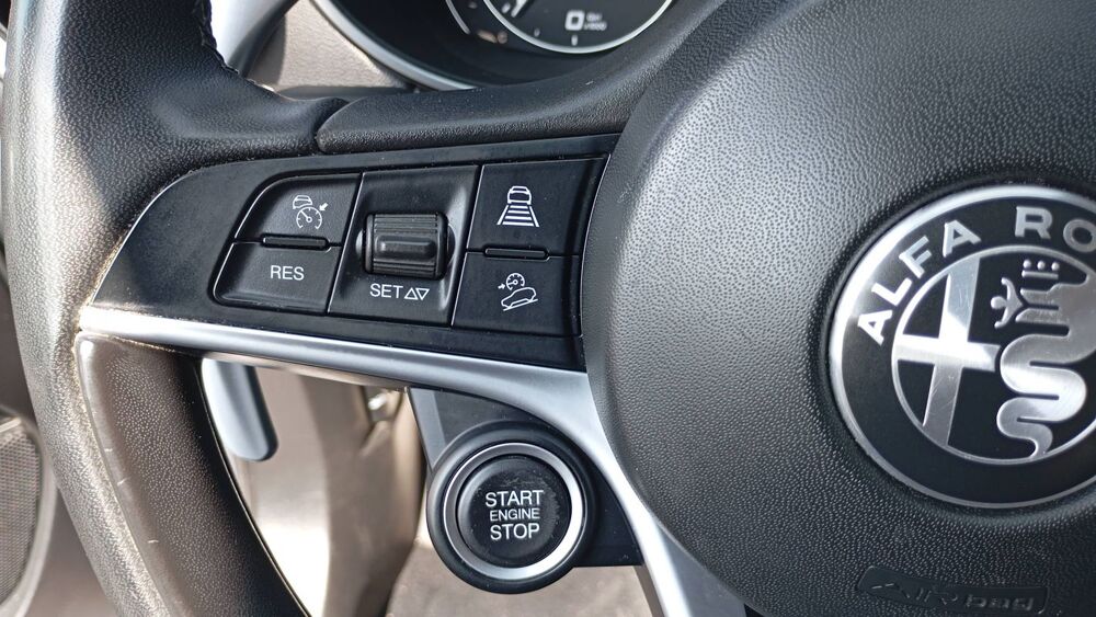Stelvio 2.2 JTD 190 Q4 AT8 Executive - Automatique Toit ouvrant 2018 occasion 14400 Vaucelles