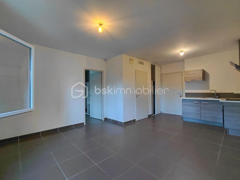 Vente Appartement À VENDRE – T2 MODERNE 44,10 m² EN RDC AVEC TERRASSE 18 m², PARKING & PISCINE Avignon
