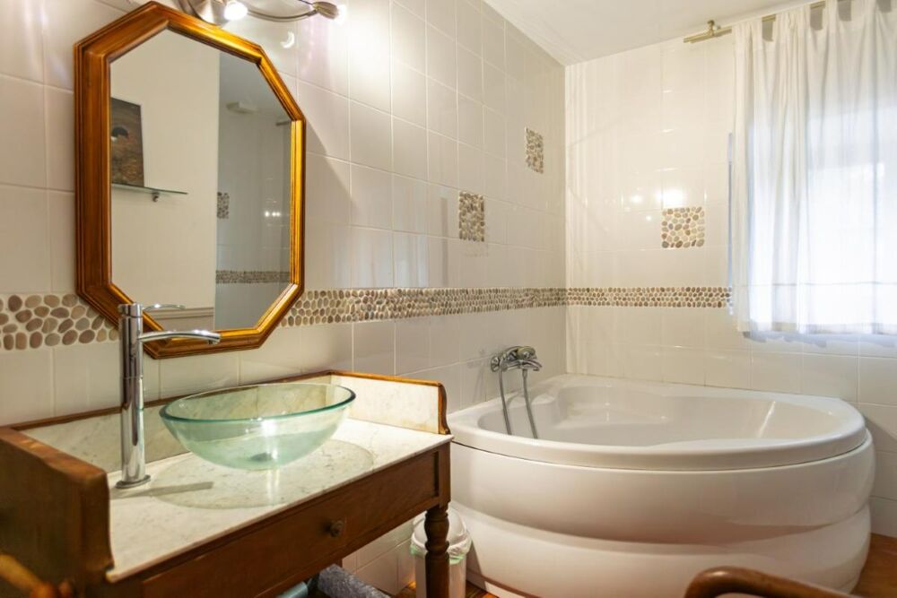 à vendre  Propriété/château Penvénan (22710)