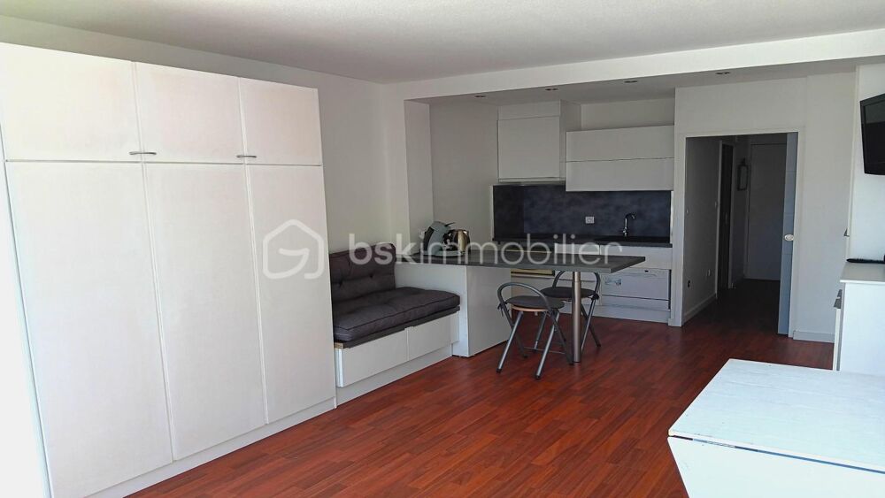 Exclusivité - Superbe Studio Cabine entièrement meublé et rénové avec Loggia Terrasse, secteur Ponant, La Grande Motte