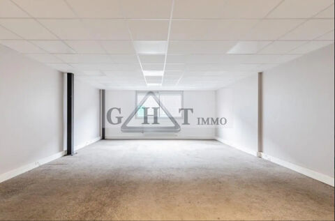A LOUER MORANGIS 2380M2 25041 91420 Morangis