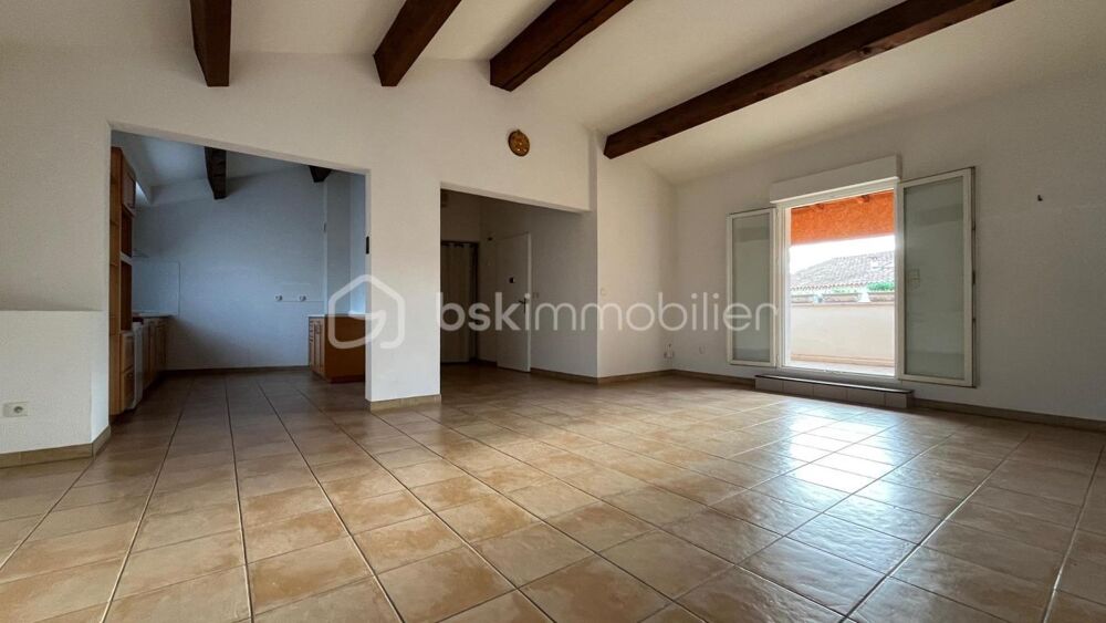 Appartement 5 pièces de 104 m² à Uzès avec grande terrasse