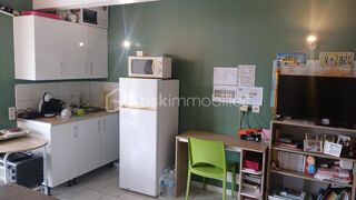  Immeuble � vendre 14 pi�ces 250 m�