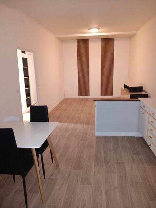  Appartement � louer 2 pi�ces 57 m�