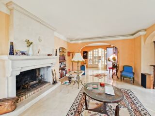  Maison � vendre 8 pi�ces 259 m�