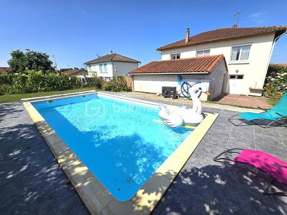 MAISON DE 120 M2 AVEC 4 CHAMBRES ET PISCINE SUR UN TERRAIN DE 828 M2 !!!