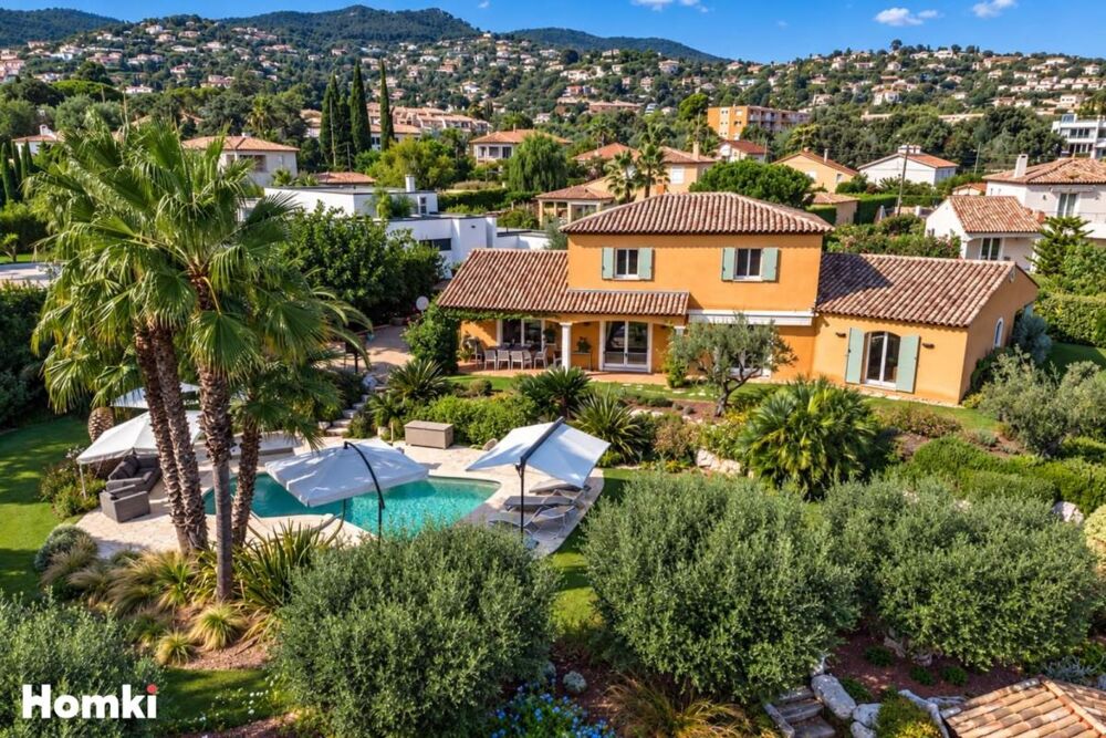 Vente Maison Maison/Villa T6 de 210 m² à Mandelieu-la-Napoule 06210 Mandelieu la napoule