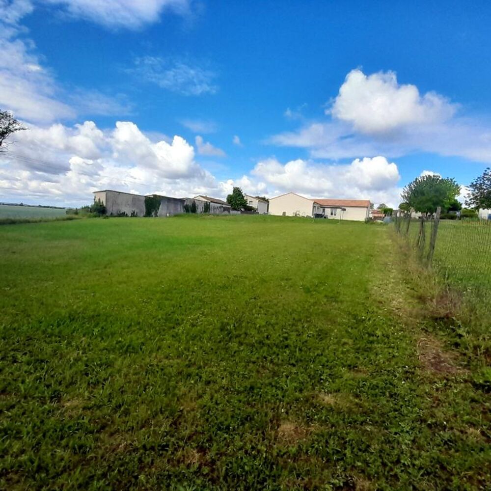 Vente Terrain Terrain à bâtir viabilisé de 847,00 m² CHAMPNIERS (16) Champniers