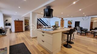  Duplex/triplex à vendre 5 pièces 204 m²