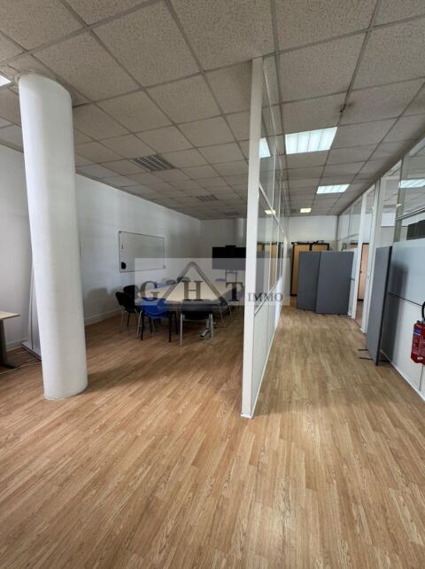   Bureau - 170m² - Grigny 