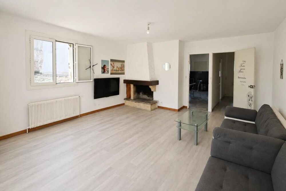 Vente Maison Maison 105 m² + 130 m² à aménager – Saint-Estèphe Saint estephe