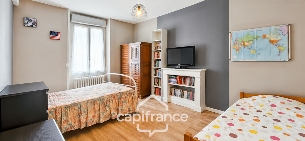 Vente Maison LE MONTET / 03 - Maison de village - 110 m² avec jardin Le montet