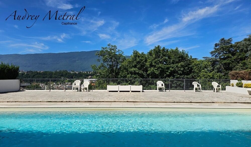 Appartement à vendre à AIX LES BAINS (73) composé de 3 studios, d'une salle commune et accès à la piscine