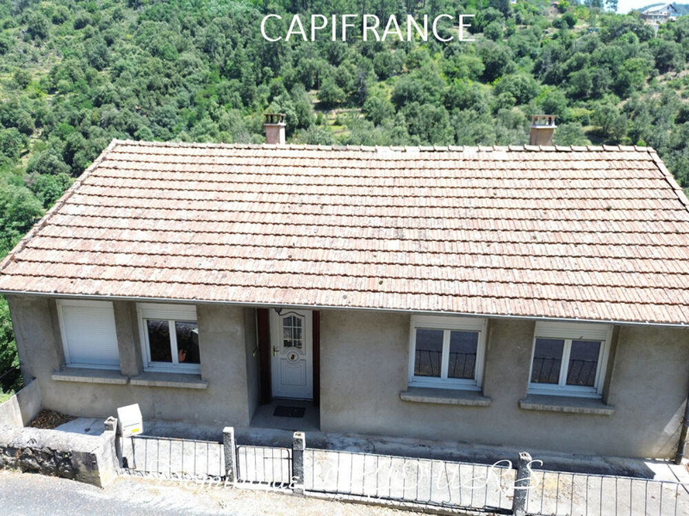 Ardèche, Vallée de l'Eyrieux à St Sauveur de Montagut, Maison de 126 m² avec deux logements et terrain de 1 300 m² - à rénover