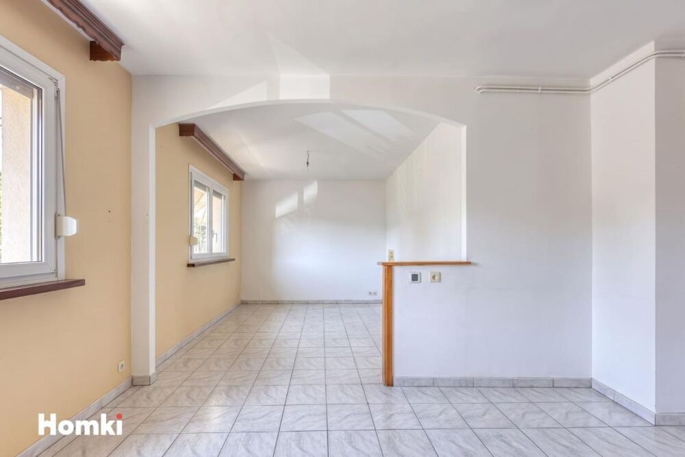 Vente Appartement Appartement T4 de 71 m² à Le Pradet 83220, Rue Eugène Fromentin Le pradet