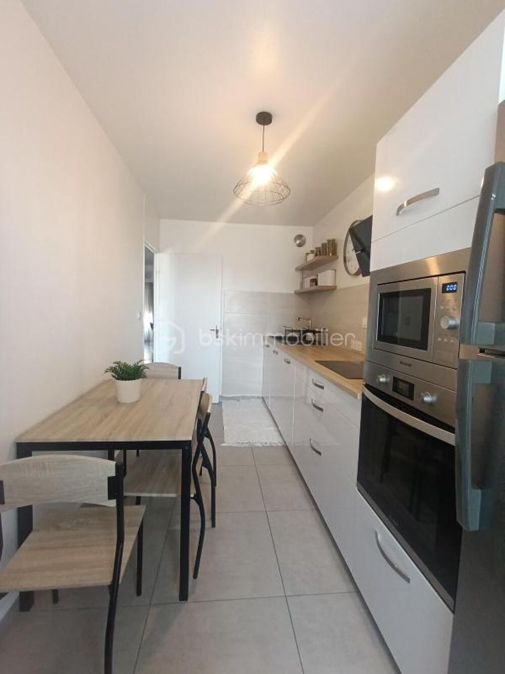 Appartement 80 m²  3 chambres  2 terrasses  Garage  Bagnols-sur-Cèze