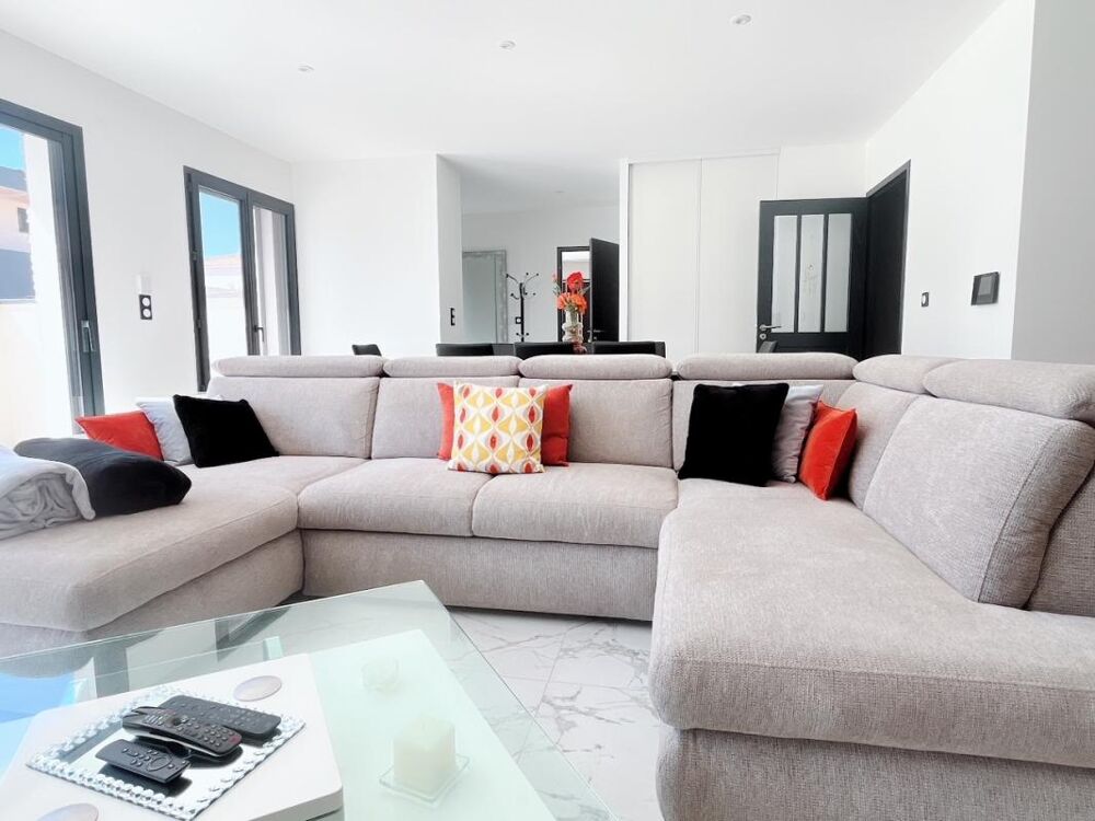 Vente Maison Magnifique plain-pied de 132 m² sur un terrain (faux 3 faces de 300 m²) construite en 2025  de style contemporaine Perpignan