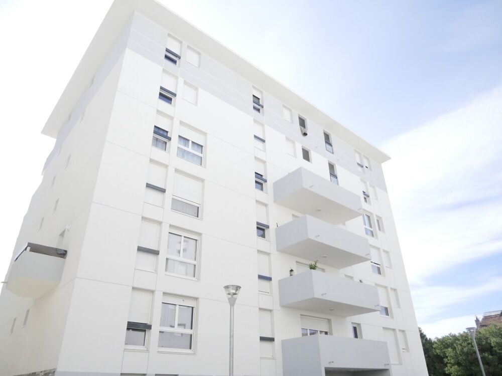 T2 avec parking et terrasse à MARSEILLE