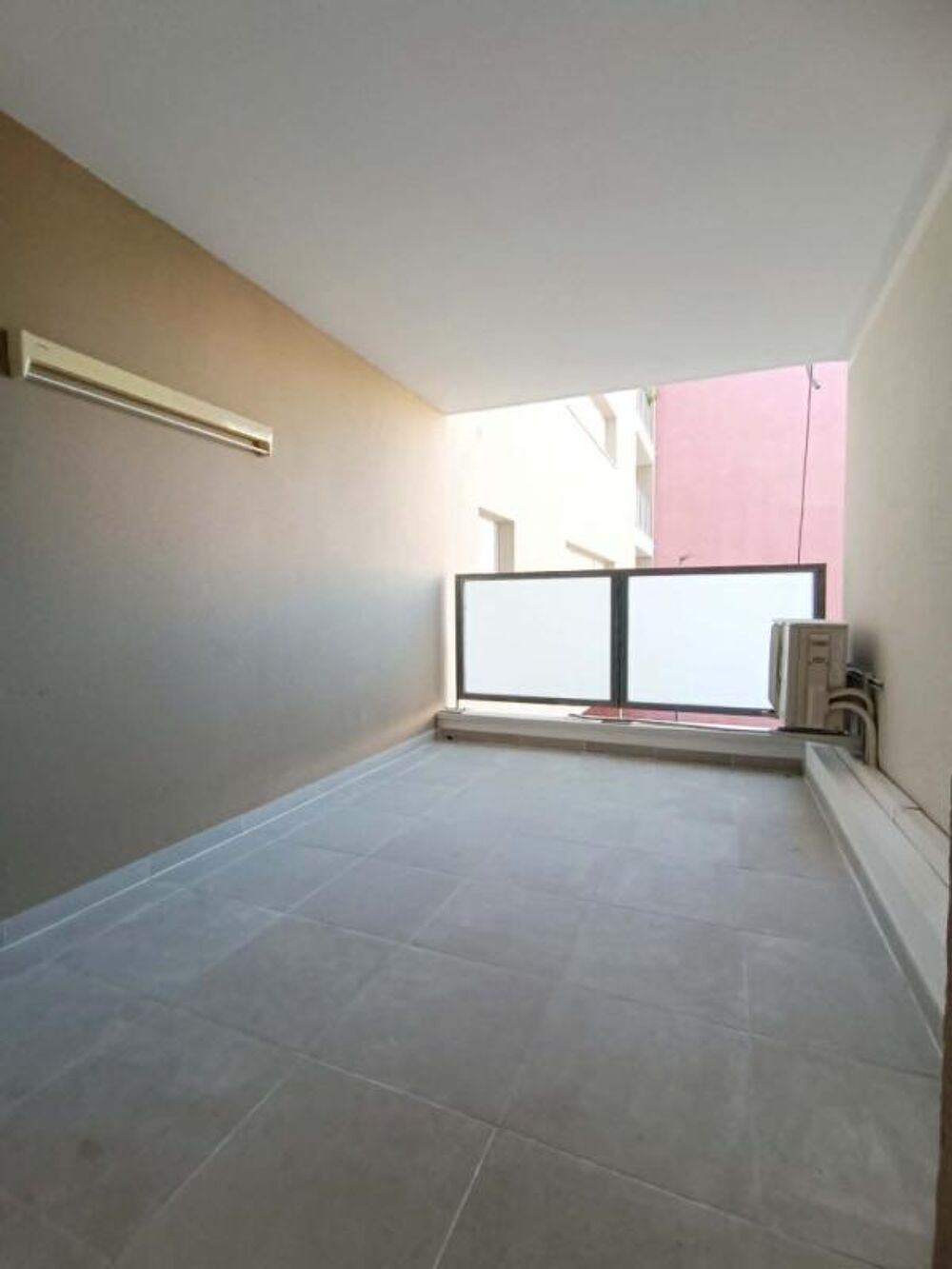 Vente Appartement Appartement T2  Avec TERRASSE et Place de Parking Istres