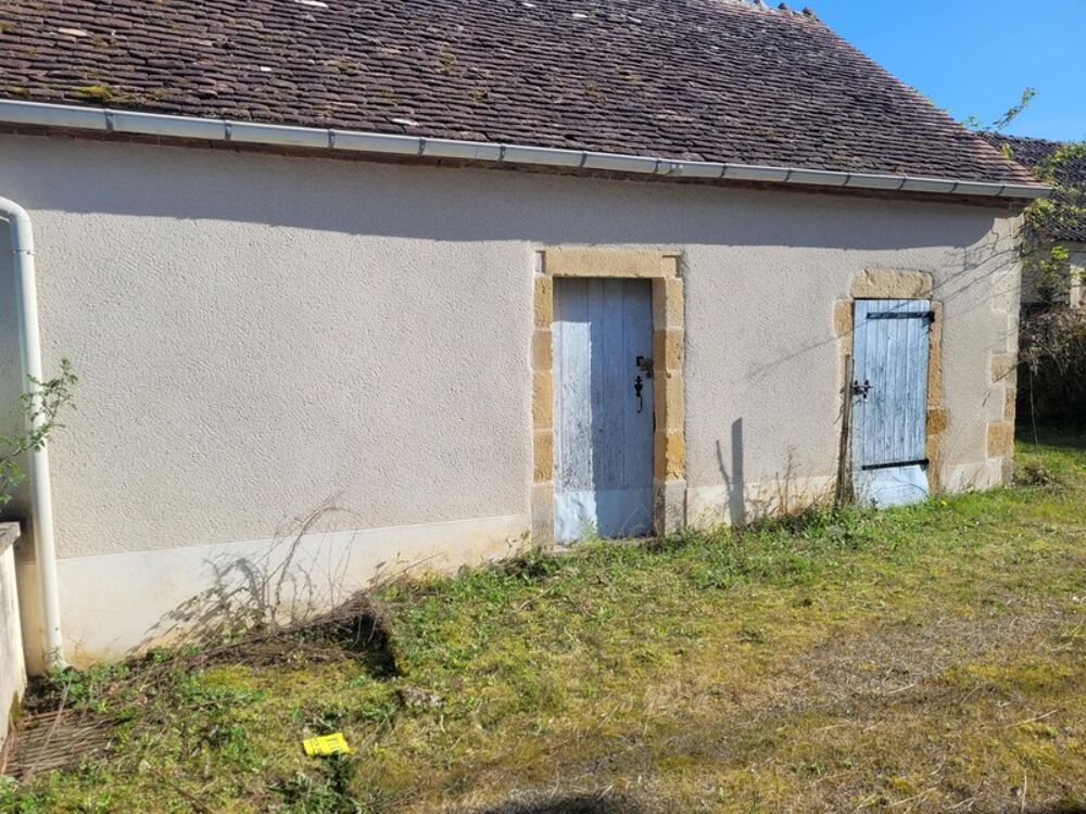 Maison de campagne à vendre 4 pièces AINAY LE CHATEAU (03 ALLIER )
